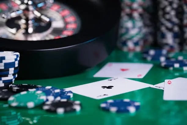 858 bet